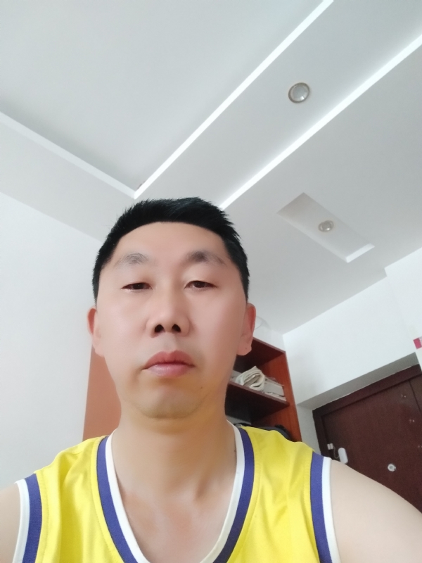 写尽半生纸上酸的第一张照片--济南相亲服务中心