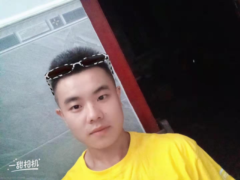 建国90周年的学渣的第一张照片--济南相亲服务中心