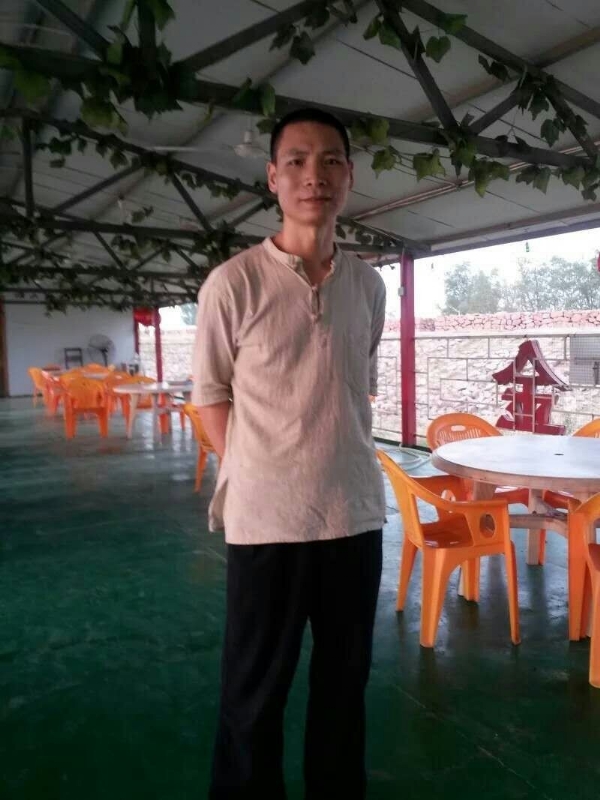 周哥的第三张照片--济南相亲服务中心
