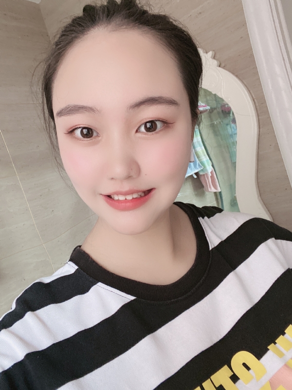 灵儿的第二张照片--济南相亲服务中心