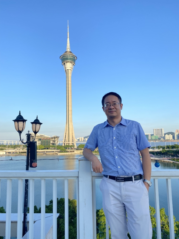Yangyi的第三张照片--济南相亲服务中心