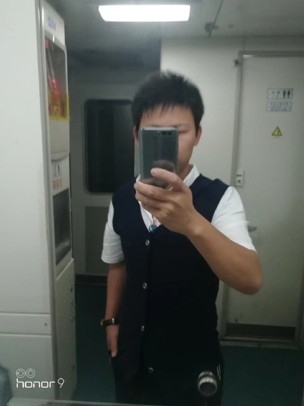 阳光下de幸福的第一张照片--济南相亲服务中心