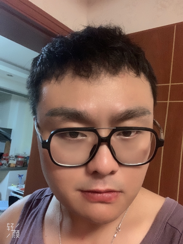 何为奈何的第三张照片--济南相亲服务中心