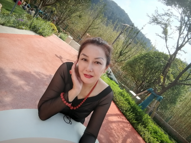 珠砂痣的第二张照片--济南相亲服务中心