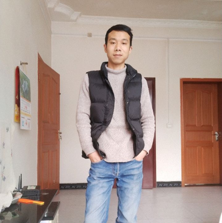 小伙子的第一张照片--济南相亲服务中心