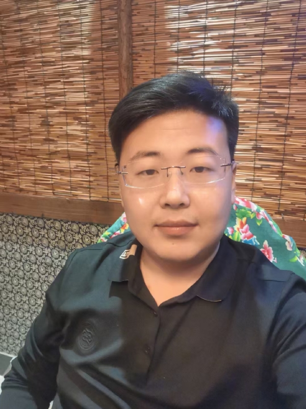 刘先生的第一张照片--济南相亲服务中心