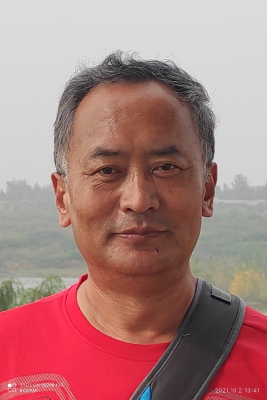 与你同行的第一张照片--济南相亲服务中心