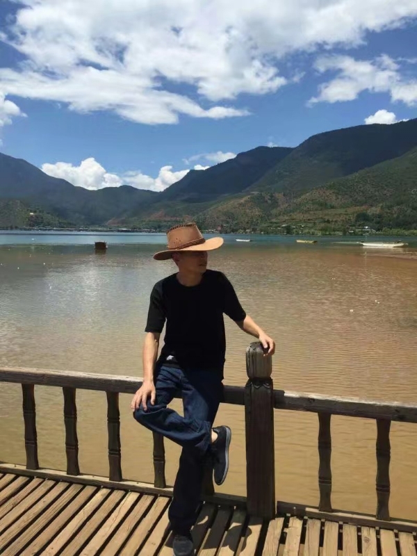 剑胆琴音的第一张照片--济南相亲服务中心