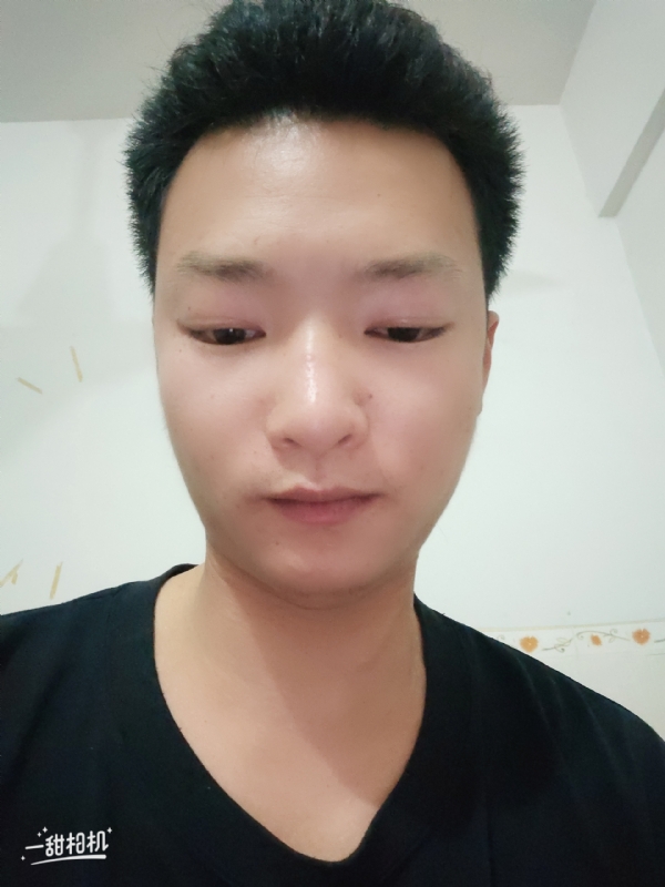 孤狼的第二张照片--济南相亲服务中心