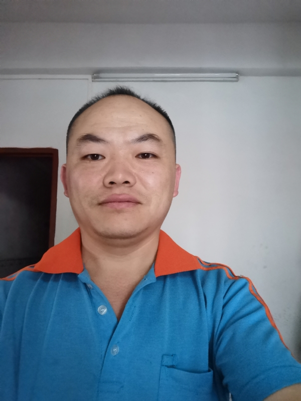 与子携老的第六张照片--济南相亲服务中心