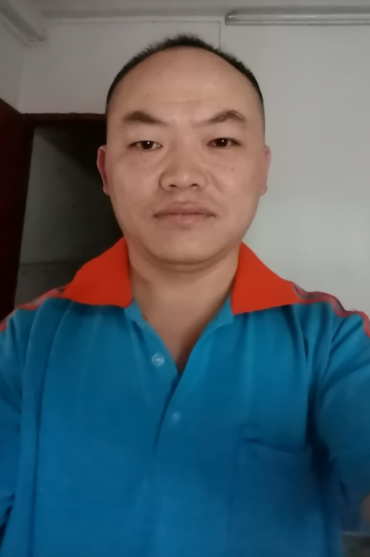 与子携老的第八张照片--济南相亲服务中心