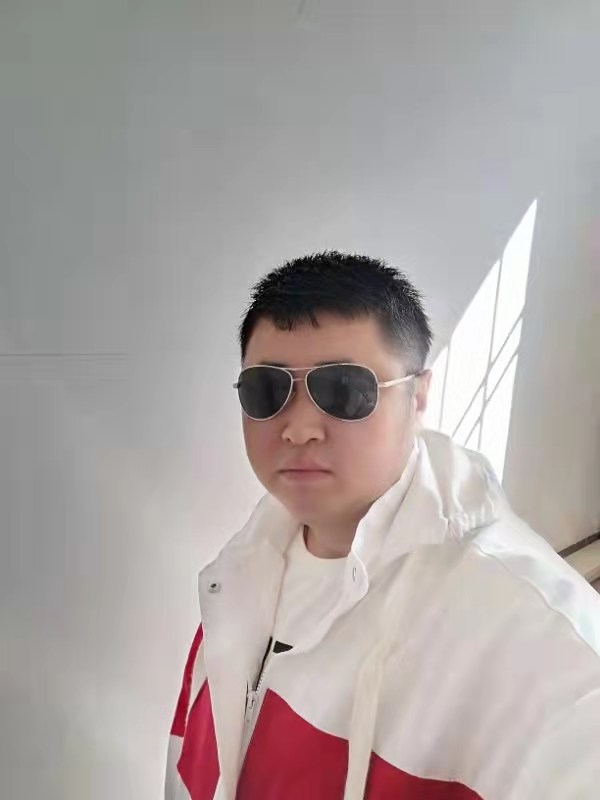大漠叔叔的第一张照片--济南相亲服务中心