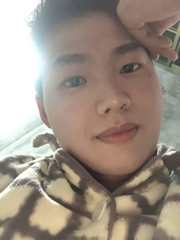 她的第四张照片--济南相亲服务中心