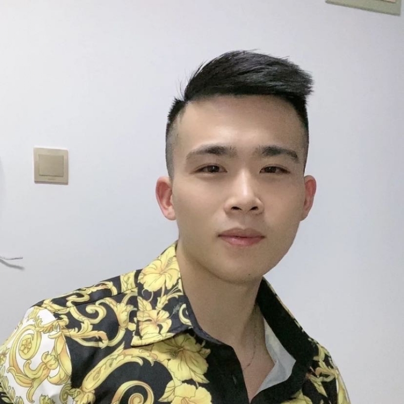 迷彩冲锋衣的第一张照片--济南相亲服务中心