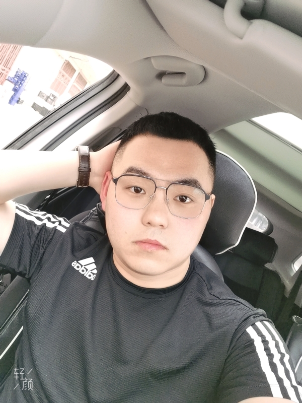 海阔天空的第一张照片--济南相亲服务中心