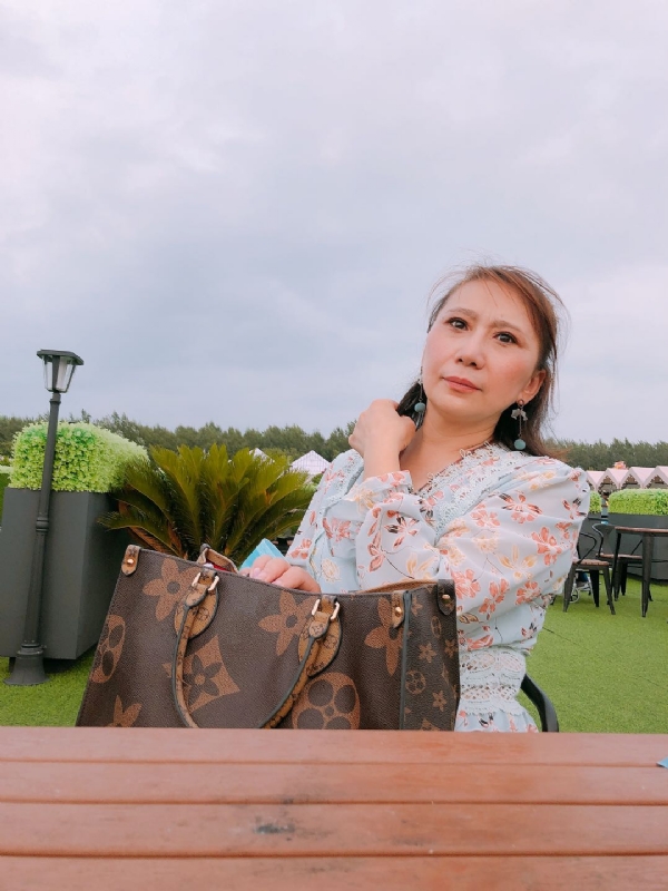 鸿运来的第一张照片--济南相亲服务中心