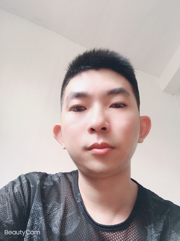 诚恳的第一张照片--济南相亲服务中心