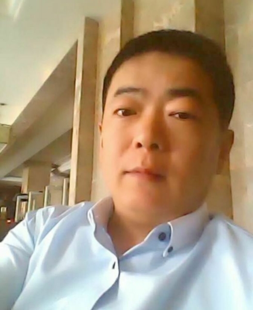 落叶随风的第一张照片--济南相亲服务中心