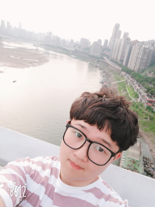 白夜行中人的第二张照片--济南相亲服务中心