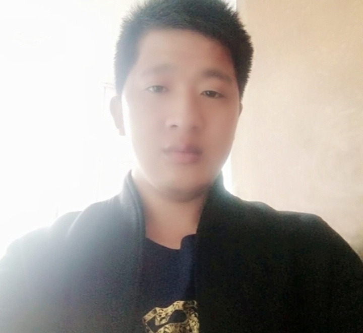 形影不离的第一张照片--济南相亲服务中心