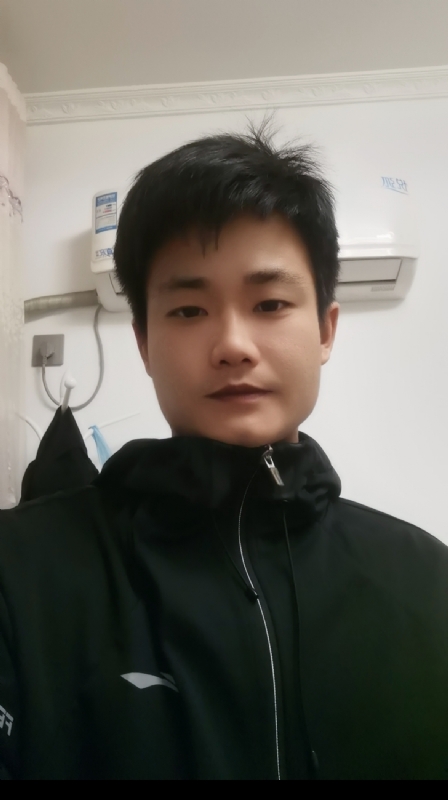 Mr丶Cui的第二张照片--济南相亲服务中心
