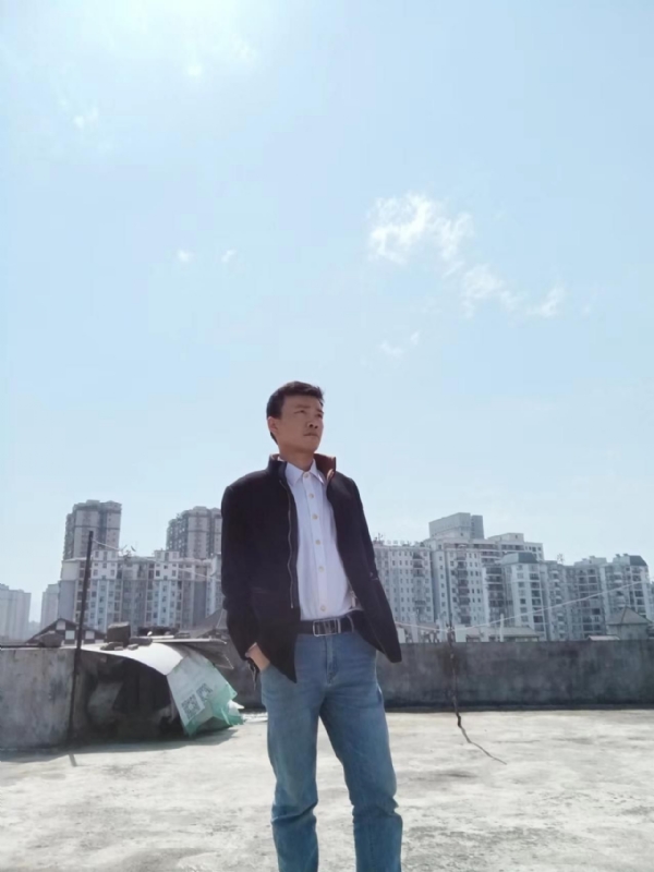 蓝色心情的第一张照片--济南相亲服务中心