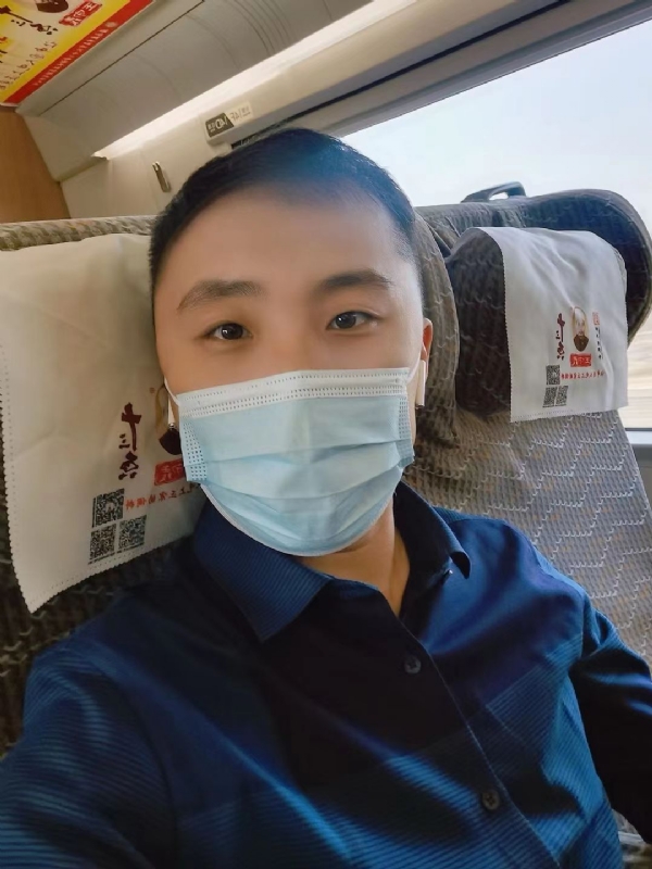 孤独的小屁猪的第二张照片--济南相亲服务中心