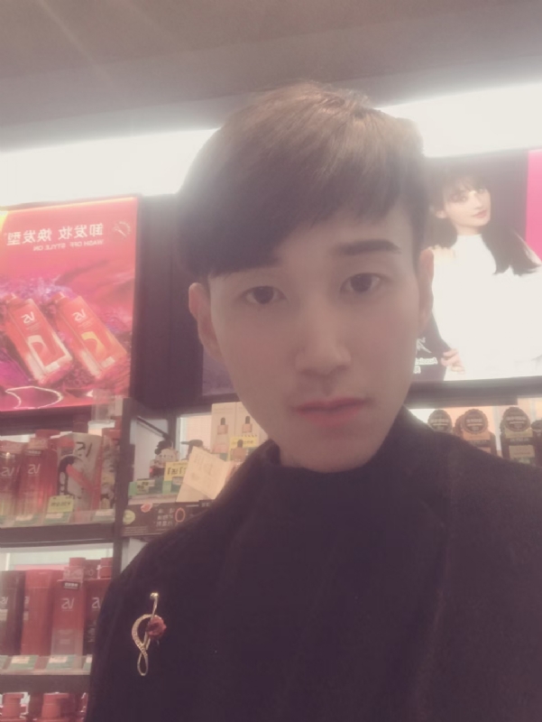唯美的爱情故事的第一张照片--济南相亲服务中心