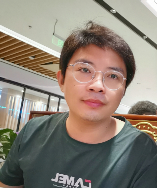 陆迅的第三张照片--济南相亲服务中心