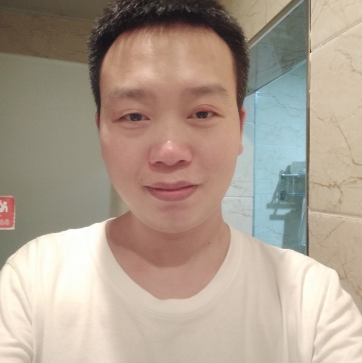杯中酒的第一张照片--济南相亲服务中心