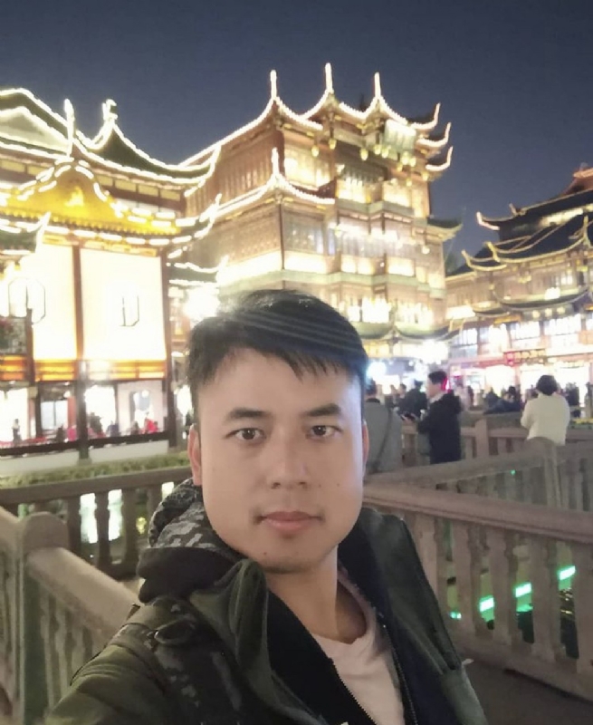 何先生he的第一张照片--济南相亲服务中心