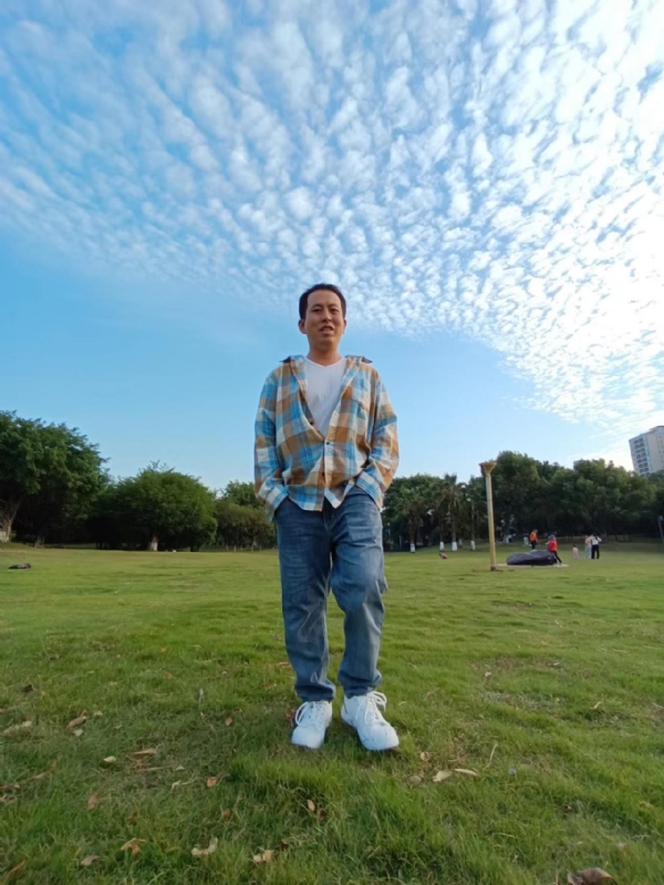 曹先生的第三张照片--济南相亲服务中心