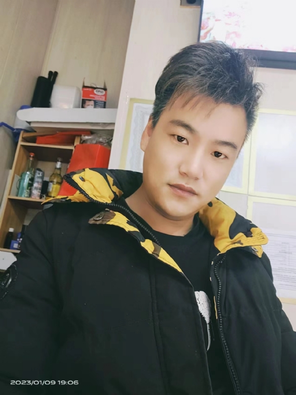 孤酒枕愁眼眠的第二张照片--济南相亲服务中心