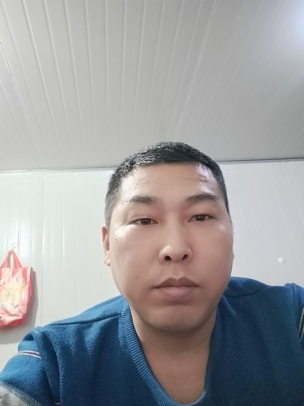 开着拖拉机去兜风的第一张照片--济南相亲服务中心
