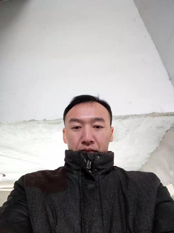 孤狼的第一张照片--济南相亲服务中心