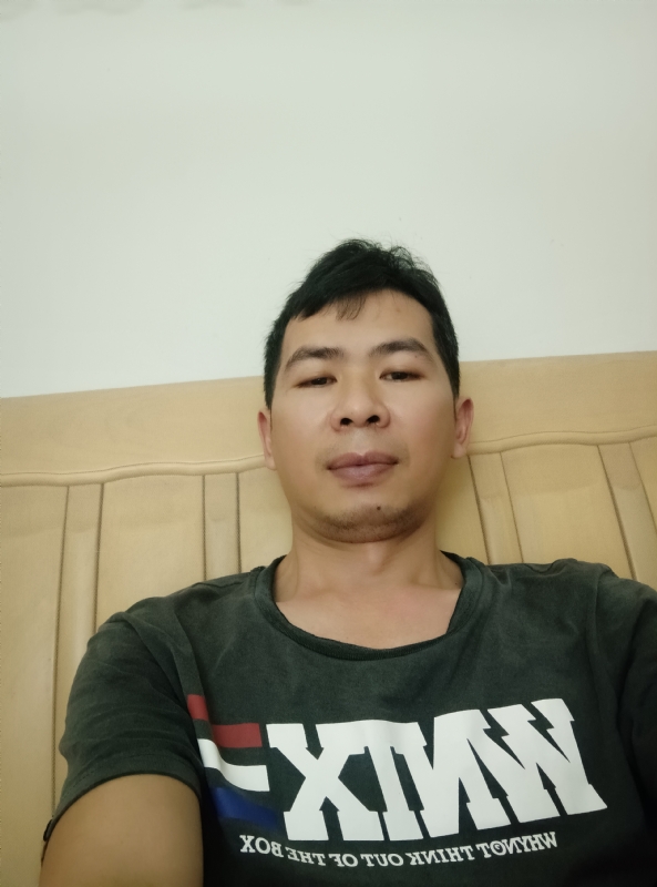 小伙子的第四张照片--济南相亲服务中心