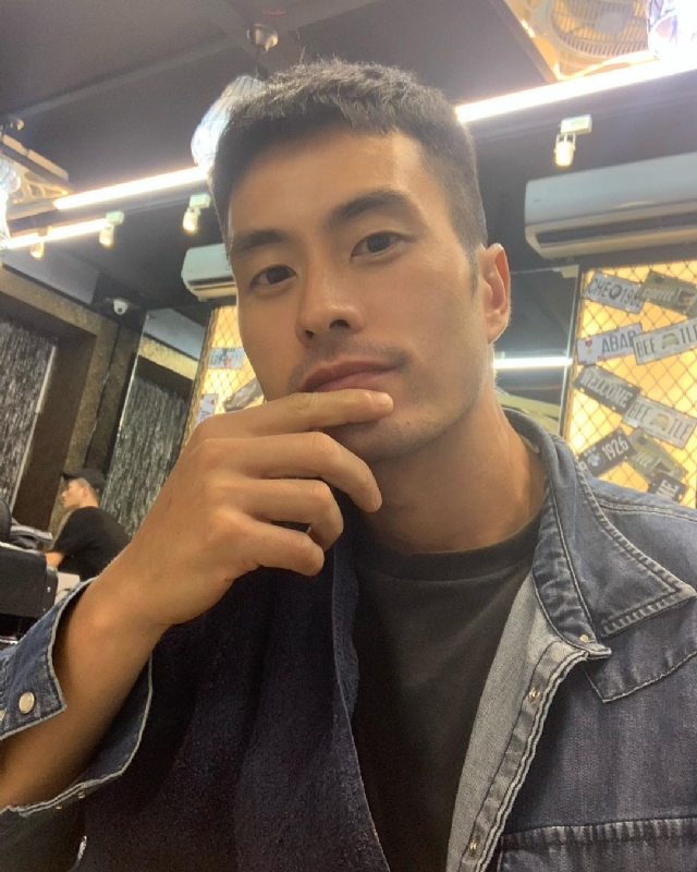 伟业强哥的第一张照片--济南相亲服务中心