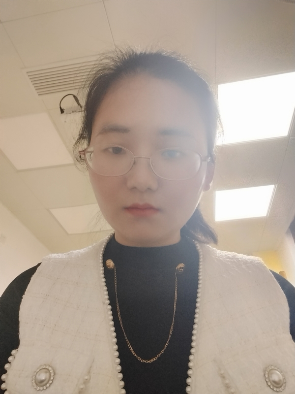 闲敲棋子的第一张照片--济南相亲服务中心