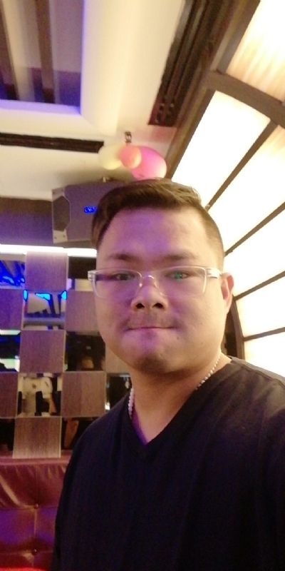 单名一个伟的第一张照片--济南相亲服务中心
