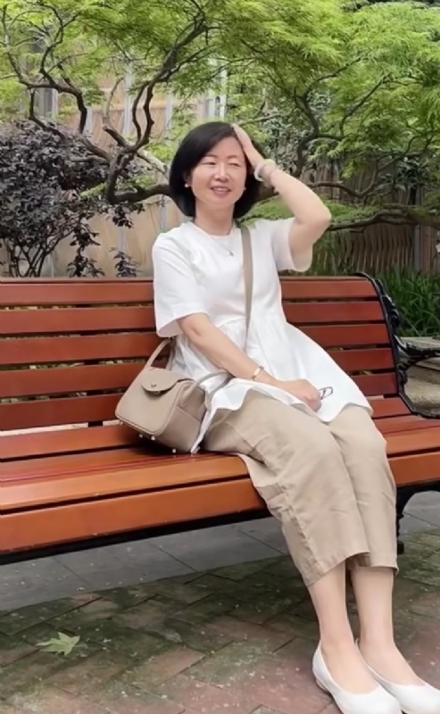 千年老母猪的第五张照片--济南相亲服务中心