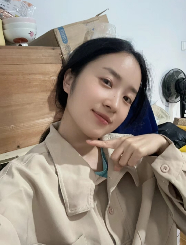 多喝热水的第二张照片--济南相亲服务中心