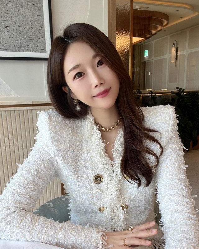 惠然的第一张照片--济南相亲服务中心
