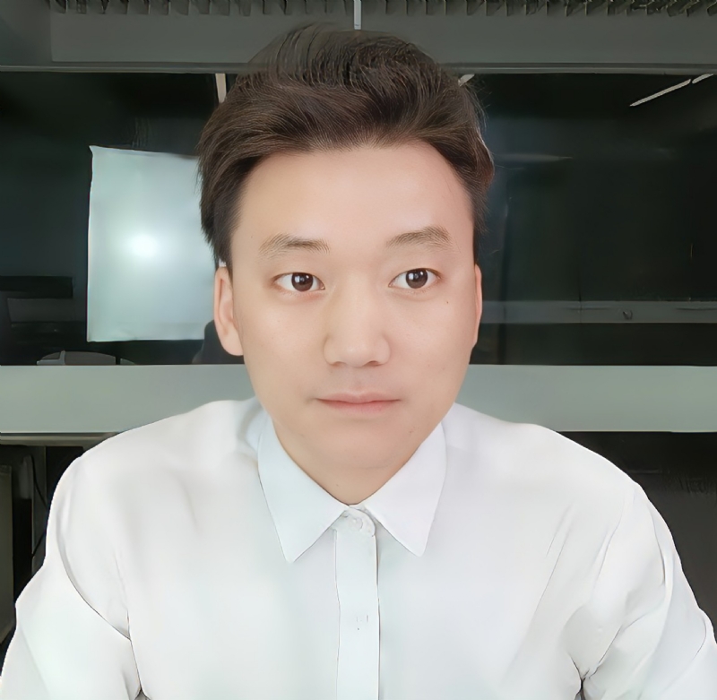李日的第一张照片--济南相亲服务中心