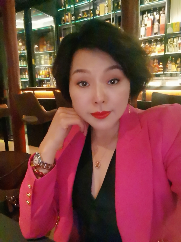 feng的第一张照片--济南相亲服务中心