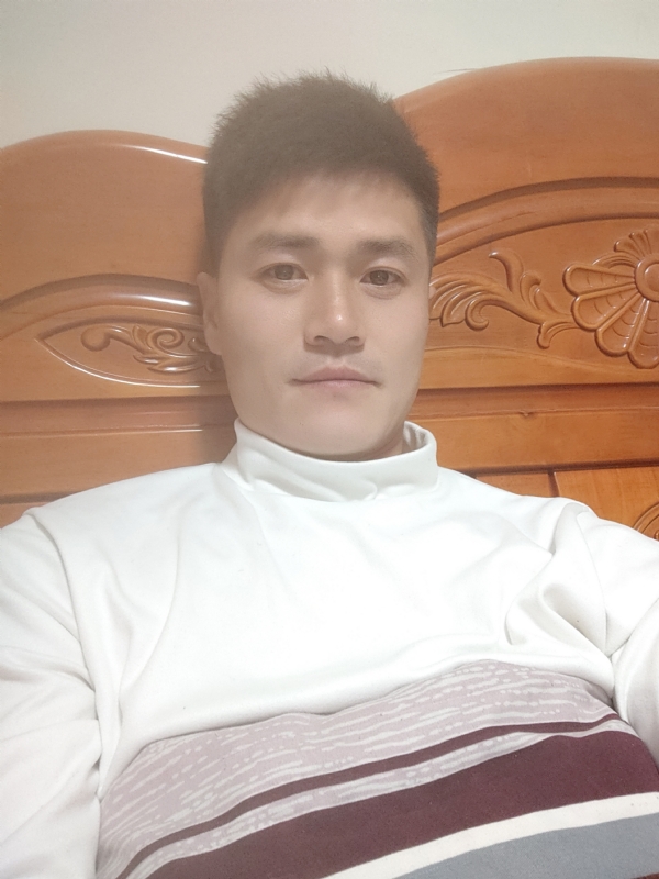 网球罗的第四张照片--济南相亲服务中心