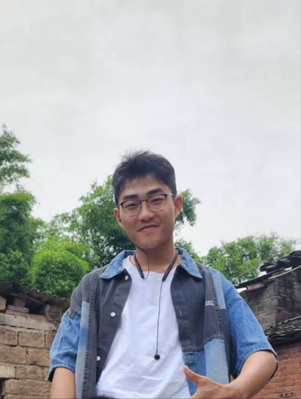 越努力越幸运的第一张照片--济南相亲服务中心