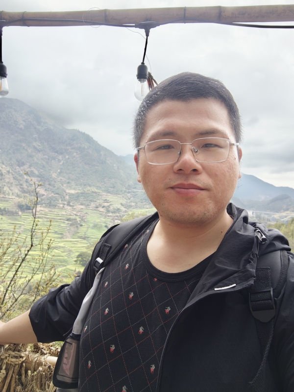 青山的第三张照片--济南相亲服务中心