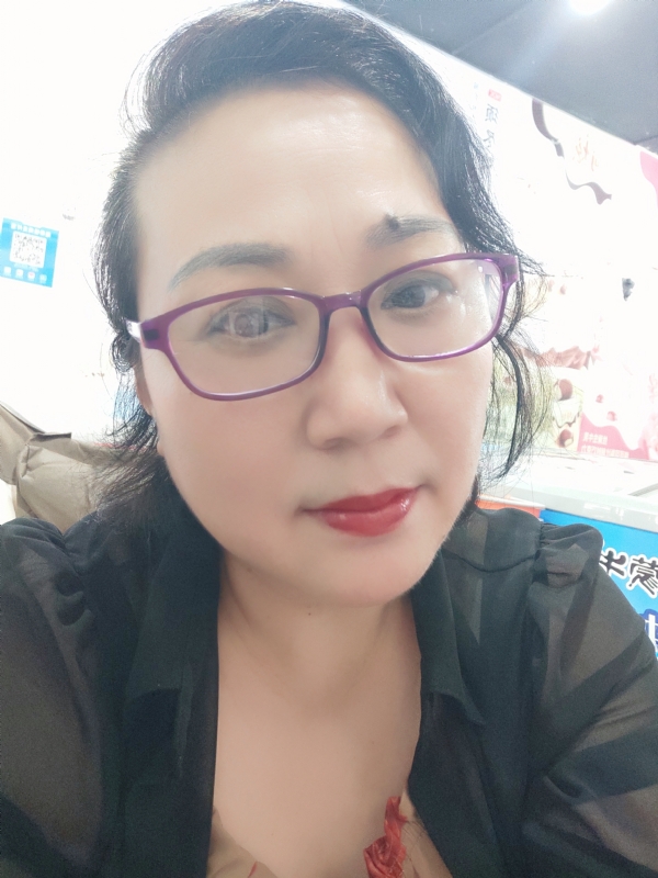 娜财娜福的第一张照片--济南相亲服务中心
