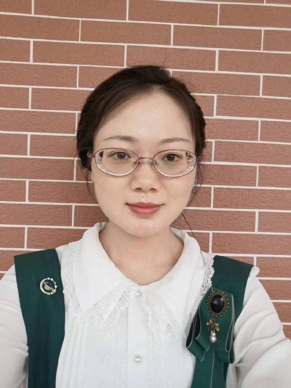 Lily的第二张照片--济南相亲服务中心