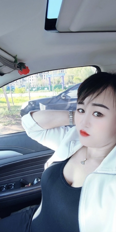 王芳燕的第四张照片--济南相亲服务中心